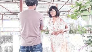 Chadpe Didi ko Jamke Choda desi Outside Sex into Hindi