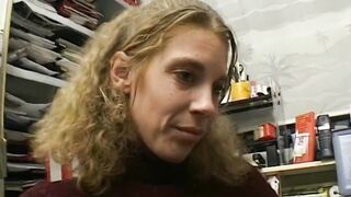Auf der Arbeit gefickt