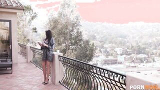 Heartbroken milf inside Underwear and High Heels Reagan Foxx get Comforting Cunt Boned
