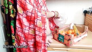 punjab fruitseller lady banged! hardcore by customer