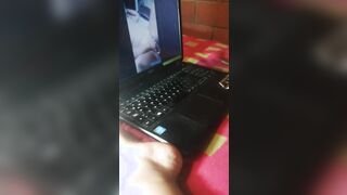I masturbate seeing myself inside a sex tape as they put it on me