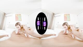 TmwVRnet - Lucky Bee - Lie down and got ready to orgasm!