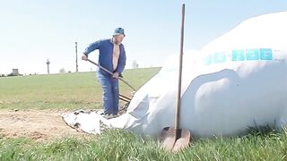 Young cunt with mouth plowed by mature farmer for smoking on a haystack