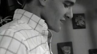 Blonde plays 50s style housewife giving sensational bj