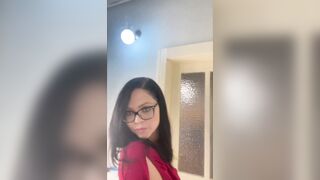 Selfie Sex Tape masturbate into mini skirt and tights