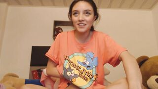 Colombian geek and otaku cunt with mouth has a spectacular little body