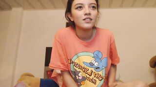 Cutie Colombian otaku Angela has a dreamy butt and is ready fo