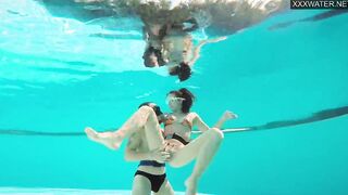 Group sex underwater with Eva Sasalka