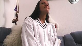 Zu Besuch bei der DildoFee Julia