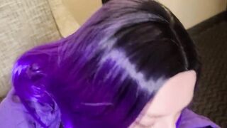 Raven tries toes