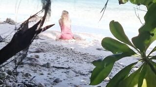 Sex On The Beach - Amateur Nudist Voyeur
