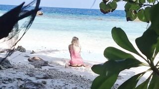 Sex On The Beach - Amateur Nudist Voyeur