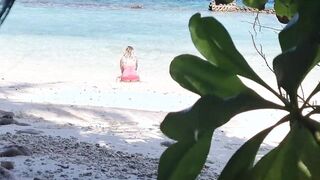 Sex On The Beach - Amateur Nudist Voyeur