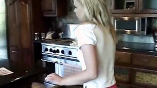 Randy skinny solo teenagers finger fucked her sweet vagina