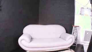Alexa auf der Strasse eingesammelt und gefilmt