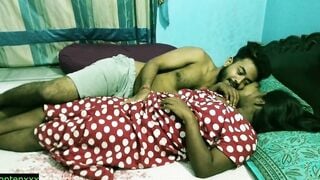 Tamil babe 19 yo romantic sex at hotel room with Hindi audio