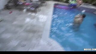 2 slutty thin dipping girlfriends start group sex at a pool party