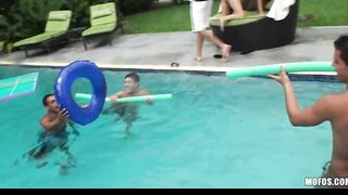 2 young slutty girlfriends start an public sex party at pool party