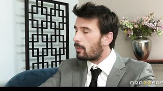 Hot Huge-tit Dark Hair Diana Prince Fucks her Financial Adviser