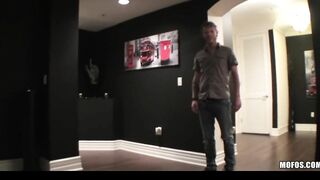 Goddess babes Molly Bennette & Riley Reid surprise bf with 3 way