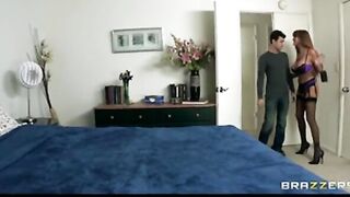 BABE Long-tit Red Head mom Hoe Saleswoman Fucks Client's Rough-penis