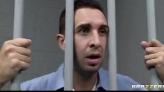 Huge Tit Blonde Prison Guard Tells Inmate to Nailed her Soak Snatch - Brazzers