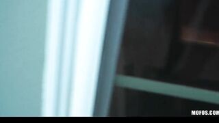 Young babe college skank caught sucking off ends up