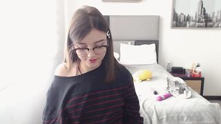Adorable nerdy Colombian cunt with mouth pulls down her jeans and lingerie l
