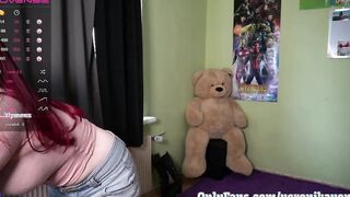 Great youtube hot dressed dancing inside stream