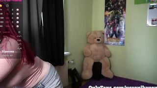 Great youtube hot dressed dancing inside stream