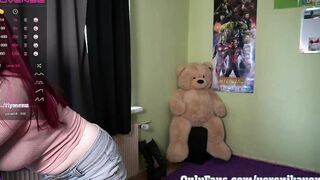 Great youtube hot dressed dancing inside stream