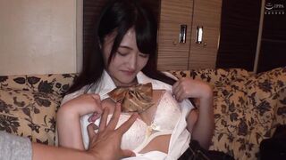 ハメ撮り スレンダー美ボディのドM女子校生とハメ撮り。脚もくっそ長くてお尻もまんまるでエロすぎる。イラマチオで責めに責めて何度もデカチンで喉奥をホールド。 https://bit.ly/3B0K9s7