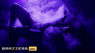 Brazzers - Devilish Cherie Deville Seduces Scott Nails Through Shadows & Turns Him Inside A Plowed Dildo