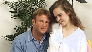 Stiefpapa testet mit mir mamas Sex Toys