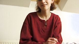 Junges 18 Year Old testet limietierten Deluxe Sex Toy
