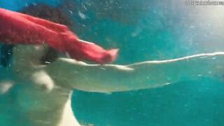 Real life mermaid Rusalka babe Cutie underwater