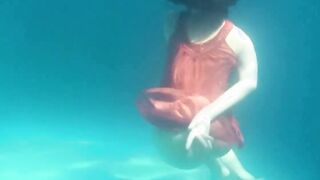 Real life mermaid Rusalka babe Cutie underwater