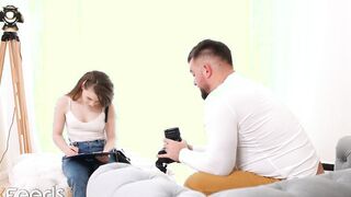 Handsome agent assfucks cute newcomer at porn audition