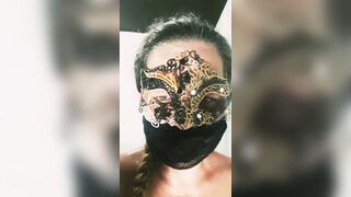 Sensual bitch starts with sex toy inside the snatch and ends up punching into the booty