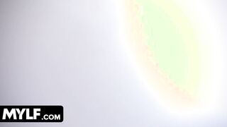 Freaky hot Cougar Krissy Lynn Massage Herself Until She Burst Into Orgasmic Satisfaction