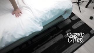 Petite teen with a thick ass sucks a meaty cock