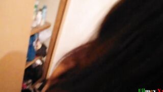 Una sugar MILF de culo grande es masturbada y follada por chico adolescente "sugar mommy"