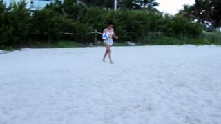 Toticos | South beach Miami 18yo 19 yo filipina dwarf blows on huge ebony dick and swallows the nut (Part one) ft Violet Rae