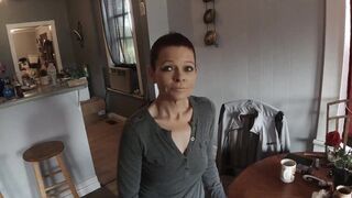 Gilf pays with her throat, her son owes me cash