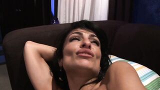 Bae Mom Persia Pele Seduces Young Willing Penis