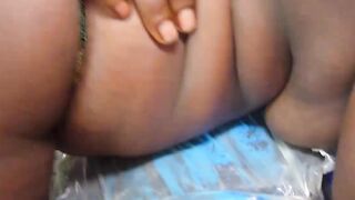 Take off the condom and banged! my huge african twat