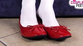 Freaky nurse into pantyhose plays with her shoes and toes