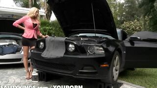 Reality Kings - babe blonde cougar gets banged
