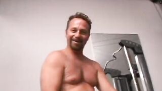 2 Cutie blondes working out wildly into the gym