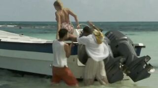 Italian pornstar Vittoria Risi plowed by 2 sailors on the beach